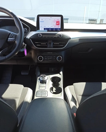 Ford Focus cena 44900 przebieg: 174000, rok produkcji 2019 z Dzierżoniów małe 137